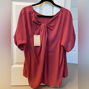 NYDJ woman’s twist back blouse BRAND NEW size XL